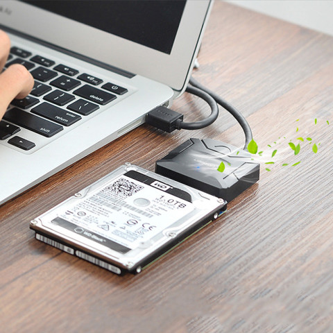 Перехідник USB 3.0 Type-A -> SATA III (F) + DC Adapter, CR108 UGREEN чорний