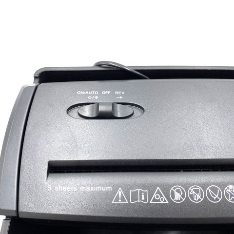 Знищувач документів Media-Tech MT215, A4, 80g х 5, CD/DVD, 9,5 л., P-1, O-1